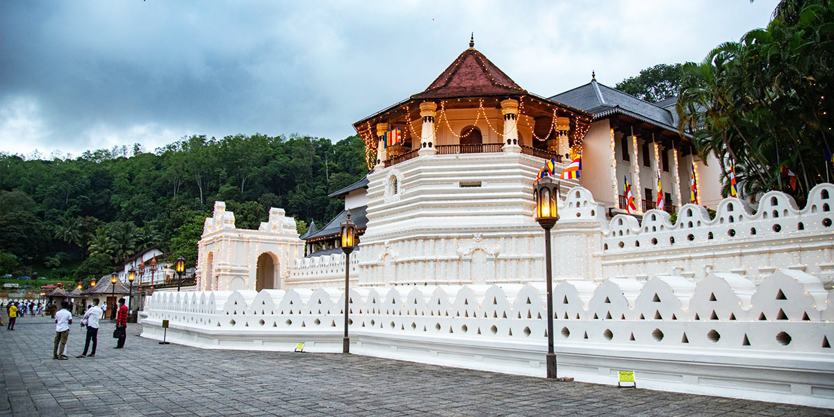 Temple of the Tooth Relic (Sri Dalada Maligawa), Kandy